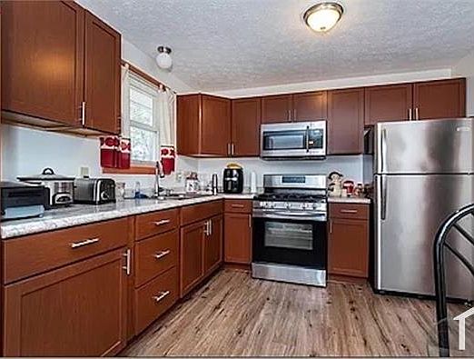 1st image of 1141 W 19th St
