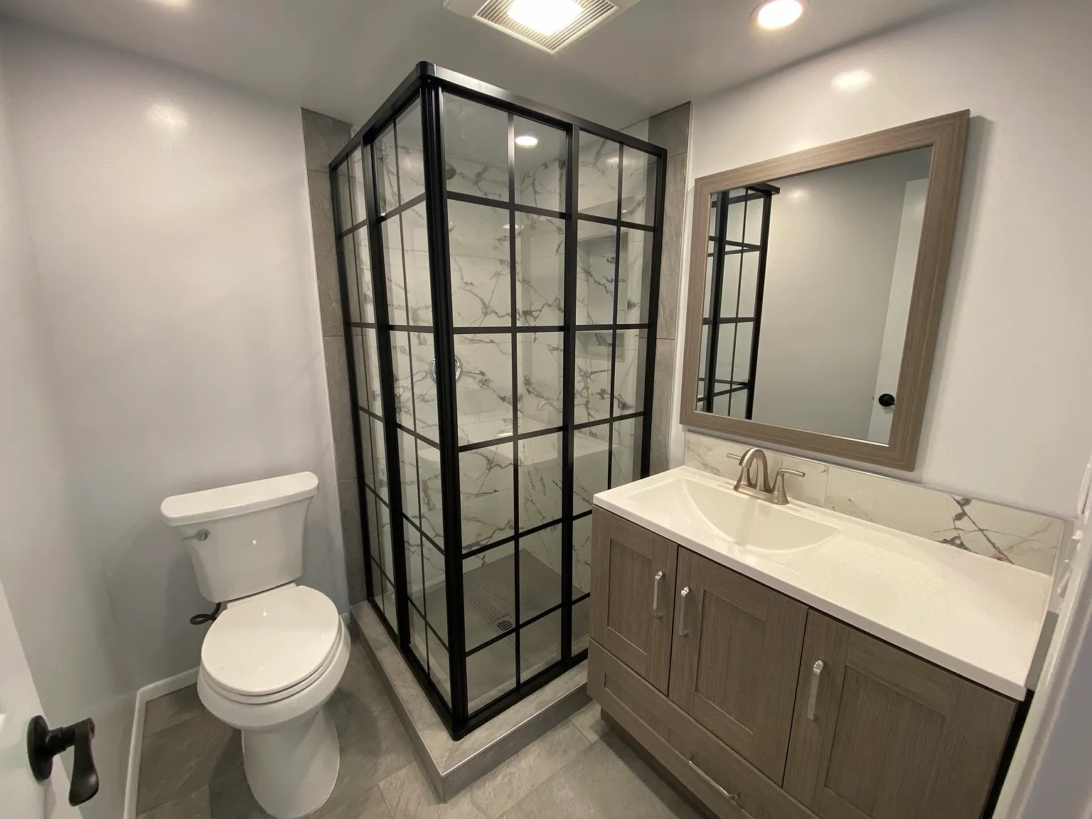 7 bed, 2000 sqft, $7,680 — Photo 4