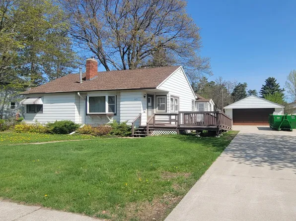 223 1st St NE, Crosby, MN 56441