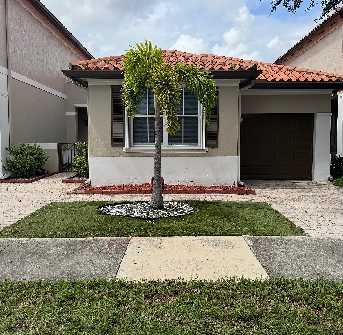 2 bed, 1100 sqft, $2,875 — Photo 1