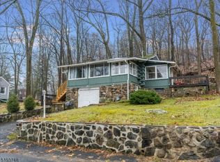 333 Springbrook Trl, Sparta, NJ 07871