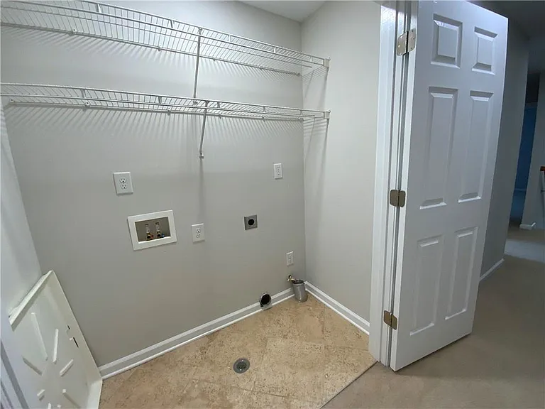 795 Hedgewick Trl — Photo 12