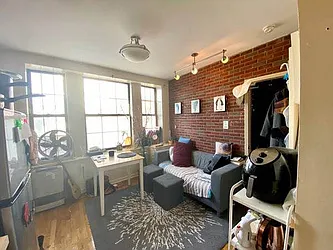 Rented by Lang Realty LLC