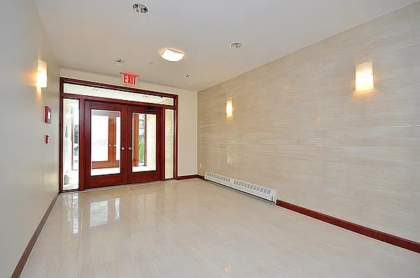 Rented by Astoria NY Condos | media 34