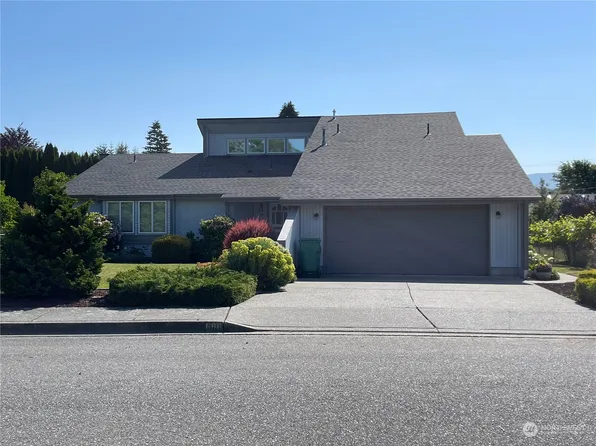 696 S Wade Place, Burlington, WA 98233