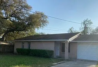807 N Morris St — Photo 3