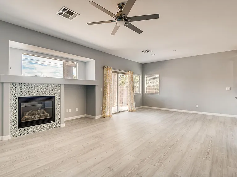 3594 Driving Range St — Photo 6