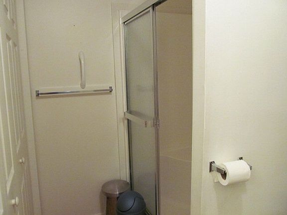 5th image of 228 Windover Dr