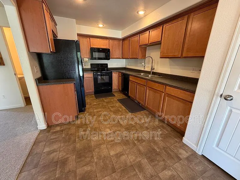 4035 Little Moon Trl — Photo 2