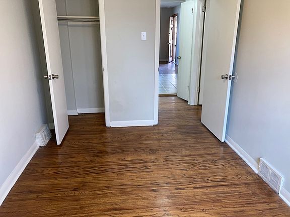 5th image of 7326 Ruskin Rd