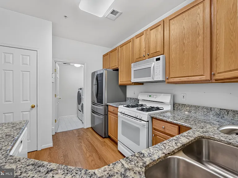43081 Zander Ter — Photo 25