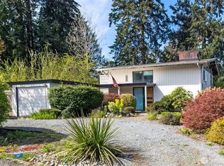 3132 Locust Ave W, University Place, WA 98466