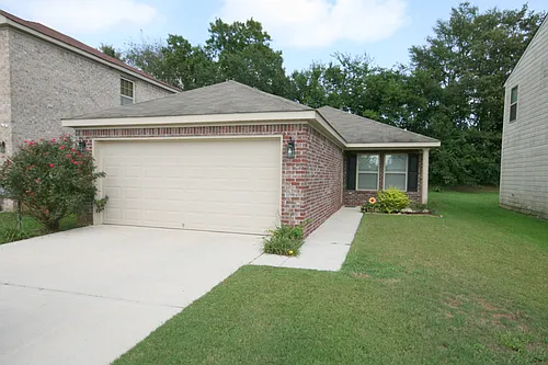225 Bermuda Lakes Dr Photo 1