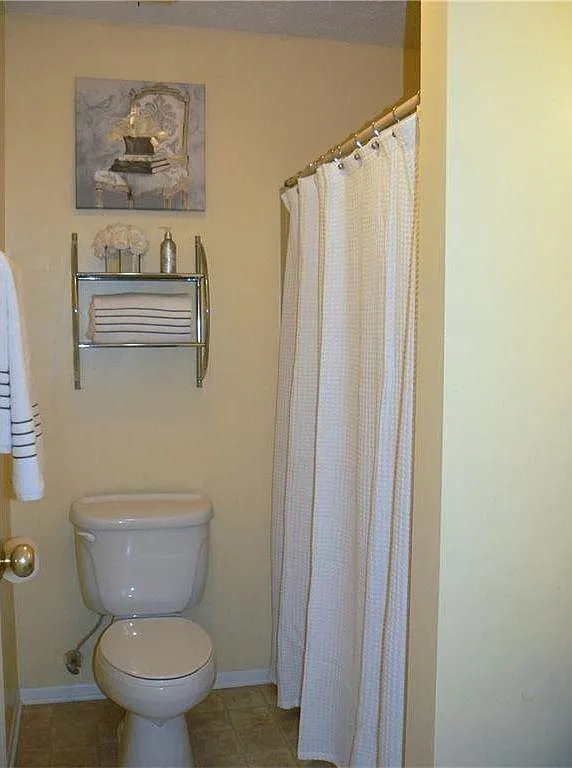 2 bed, 890 sqft, $1,250 — Photo 4