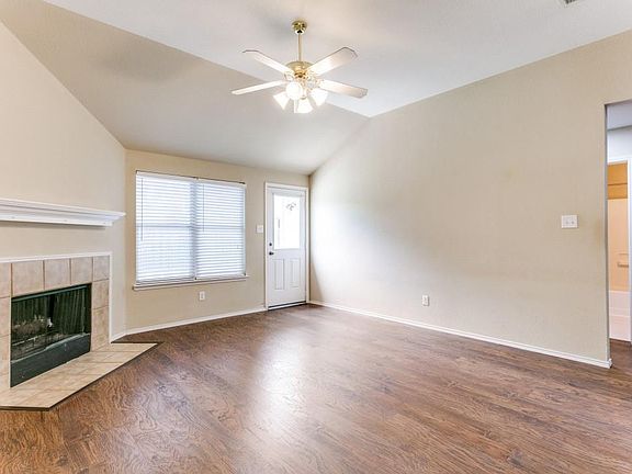 3rd image of 3708 Logan Dr