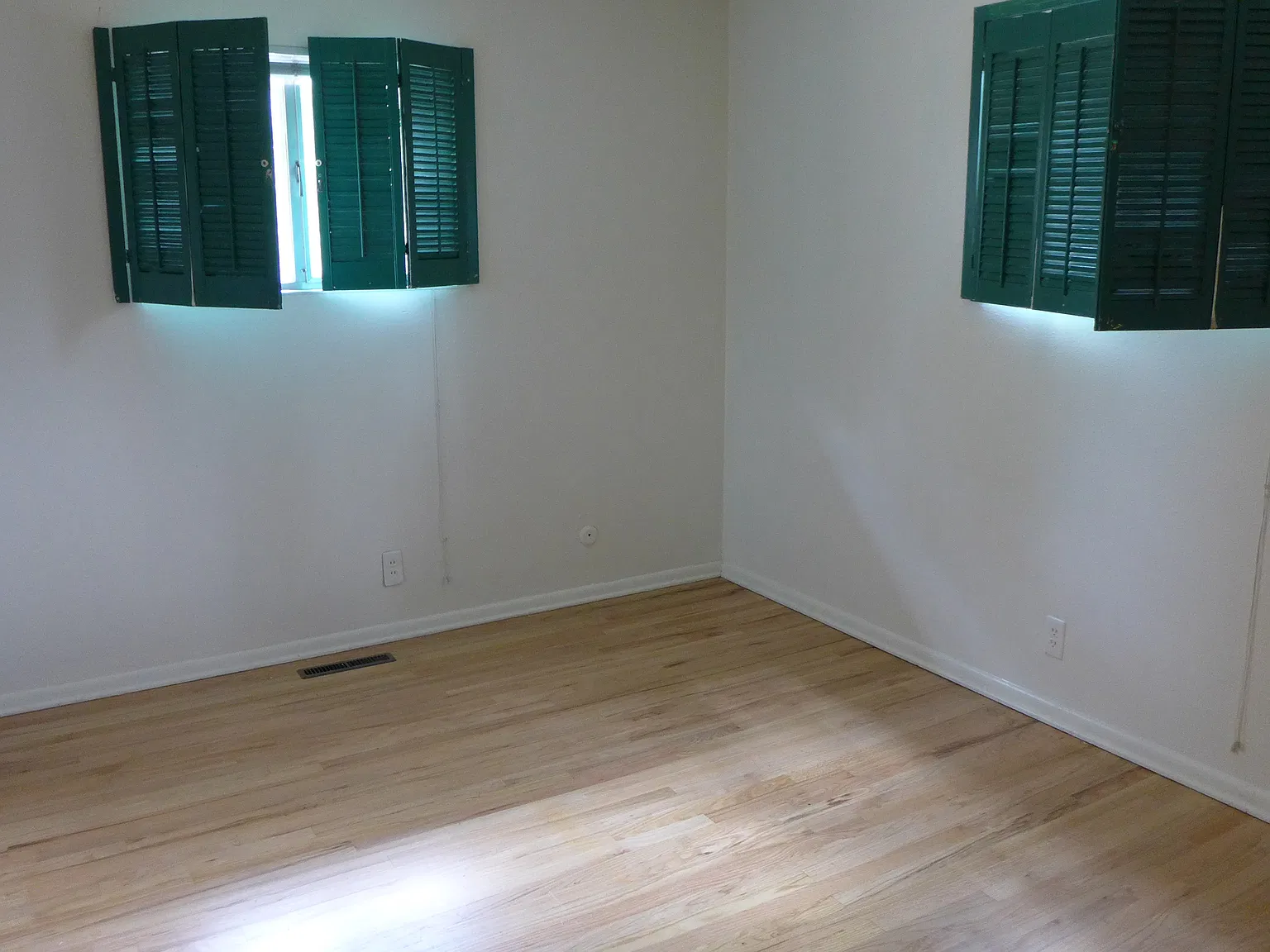 5 bed, 2408 sqft, $6,250 — Photo 4