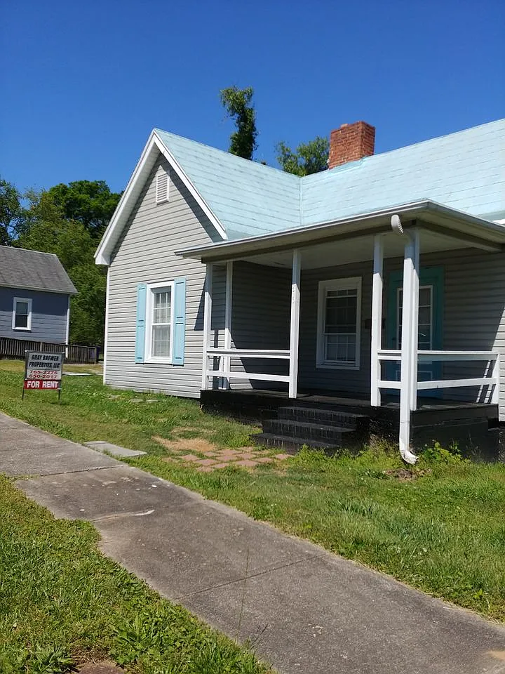 1 bed, 777 sqft, $900 — Photo 1