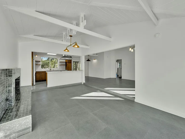 4279 Hortensia St — Photo 6