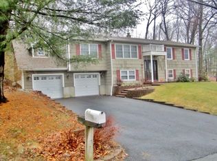 88 N Maryland Ave, Lake Hopatcong, NJ 07849