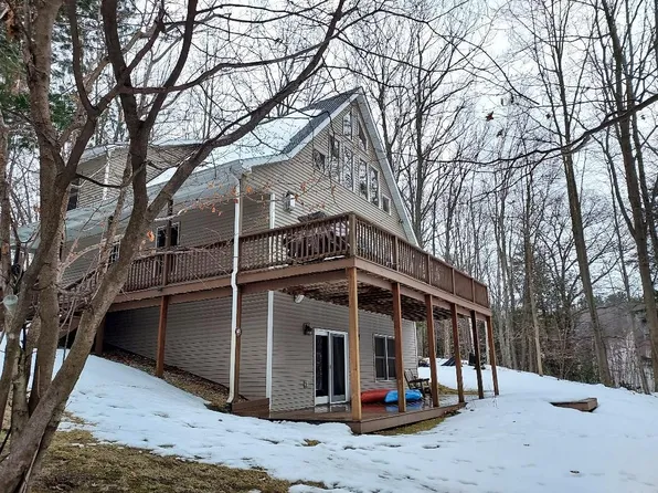 9823 Miramichi Dr, Evart, MI 49631