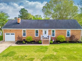 825 Loblolly Ct, Chesapeake, VA 23322