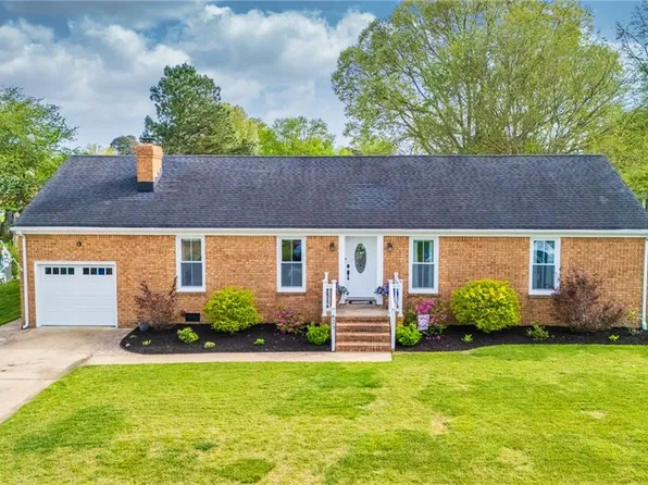 825 Loblolly Ct, Chesapeake, VA 23322