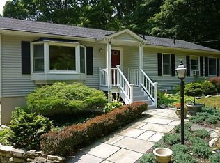 13 S Knapp Ct, Carmel, NY 10512