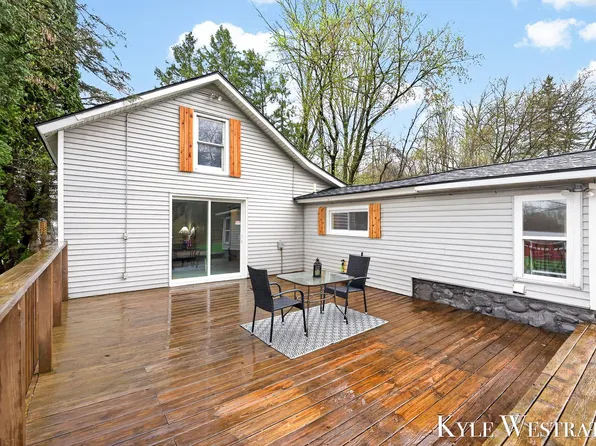 6707 Lessiter Rd NE, Belding, MI 48809