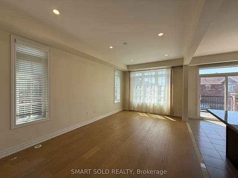 311 Dundas Way — Photo 5