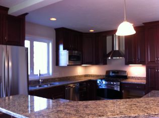 1 Hawkridge Rd, Shrewsbury, MA 01545