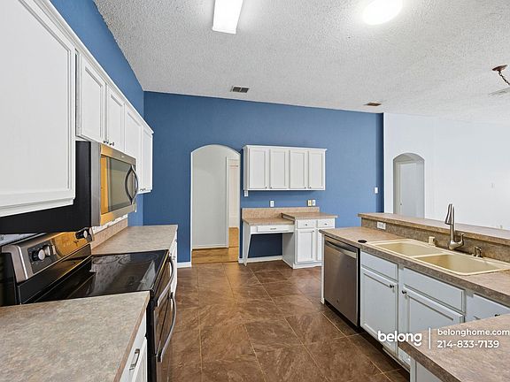 5th image of 4275 Cave Cove Ct
