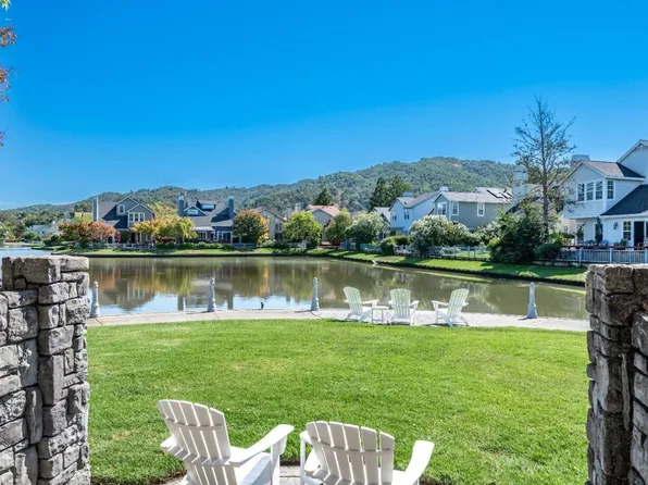 3 Lagoon Court, San Rafael, CA 94903