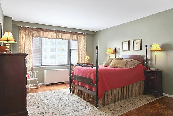 Sold by Corcoran | media 3