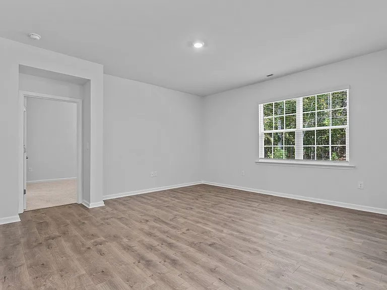 284 Robert Pl — Photo 21