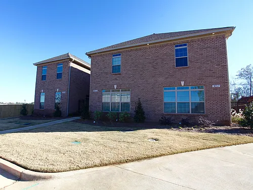 1055 Runningvine Ln Photo 1