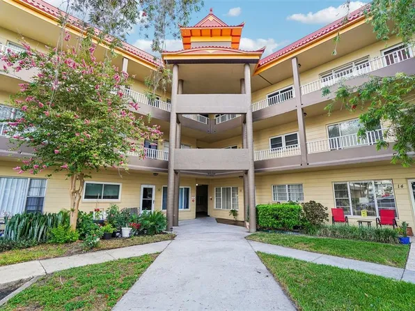 2402 Ecuadorian Way APT 28, Clearwater, FL 33763