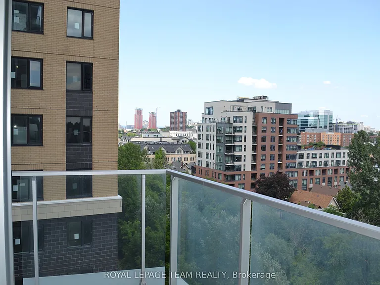 111 Champagne Ave S #607 — Photo 14