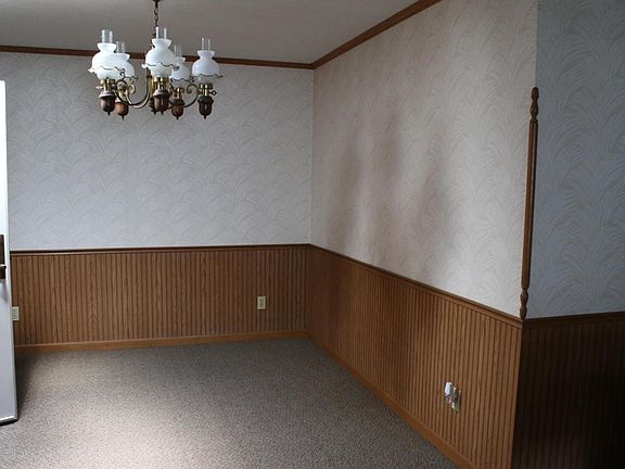 5th image of 211 N Laing St