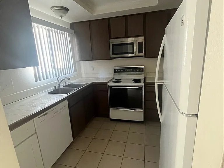 450 S Ranch View Cir #60 — Photo 3