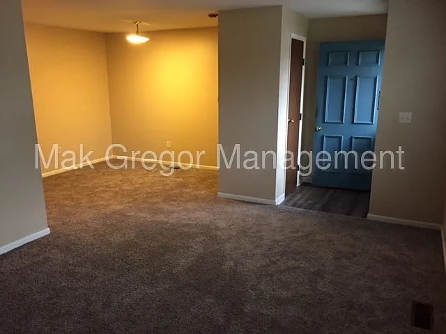 4252 Knollcroft Rd photo 1