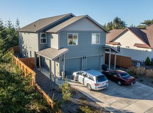 752 Madison St, Coos Bay, OR 97420