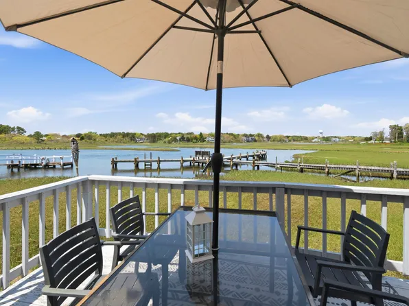 12 Lower County Rd, Dennis Port, MA 02639