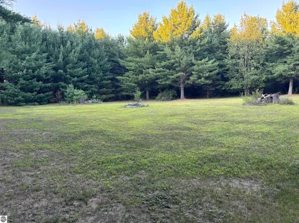 2802 Algonquin, Interlochen, MI 49643