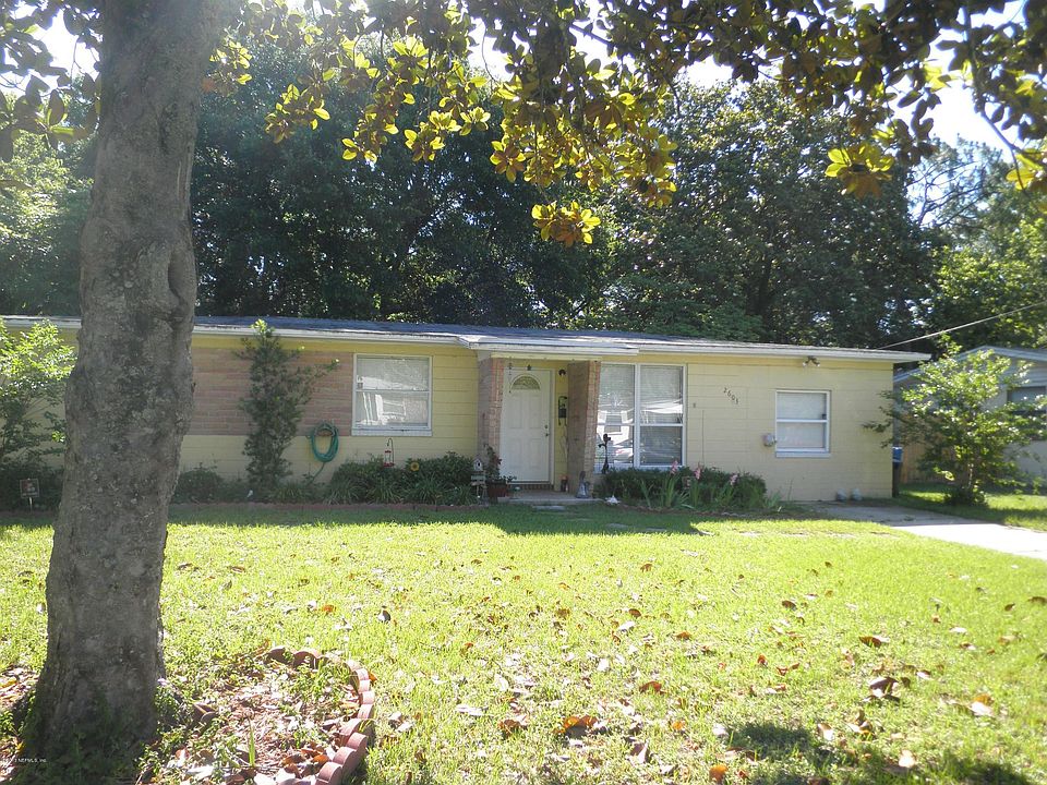 1st image of 2603 Red Oak Dr