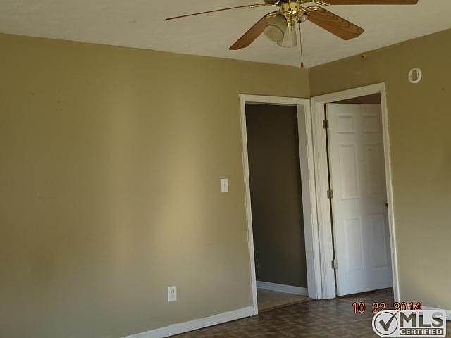 1st image of 599 Woodhaven Dr