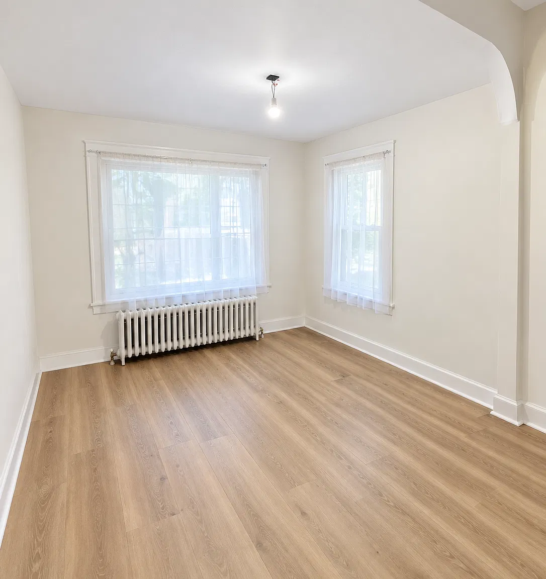 3 bed, $1,300 — Photo 4