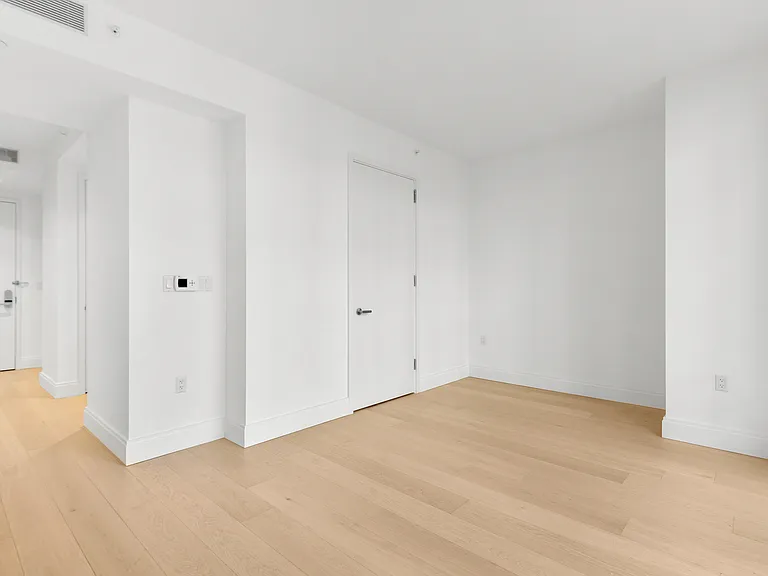 501 3rd Ave #5D — Photo 3
