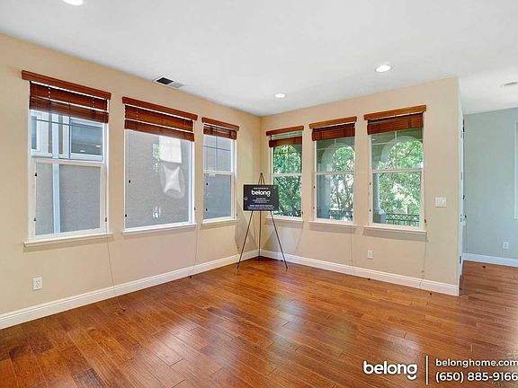 3rd image of 3008 Mary Helen Ln