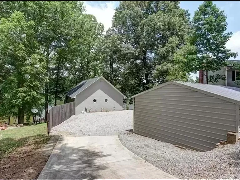6702 Emerald Isle Dr — Photo 6