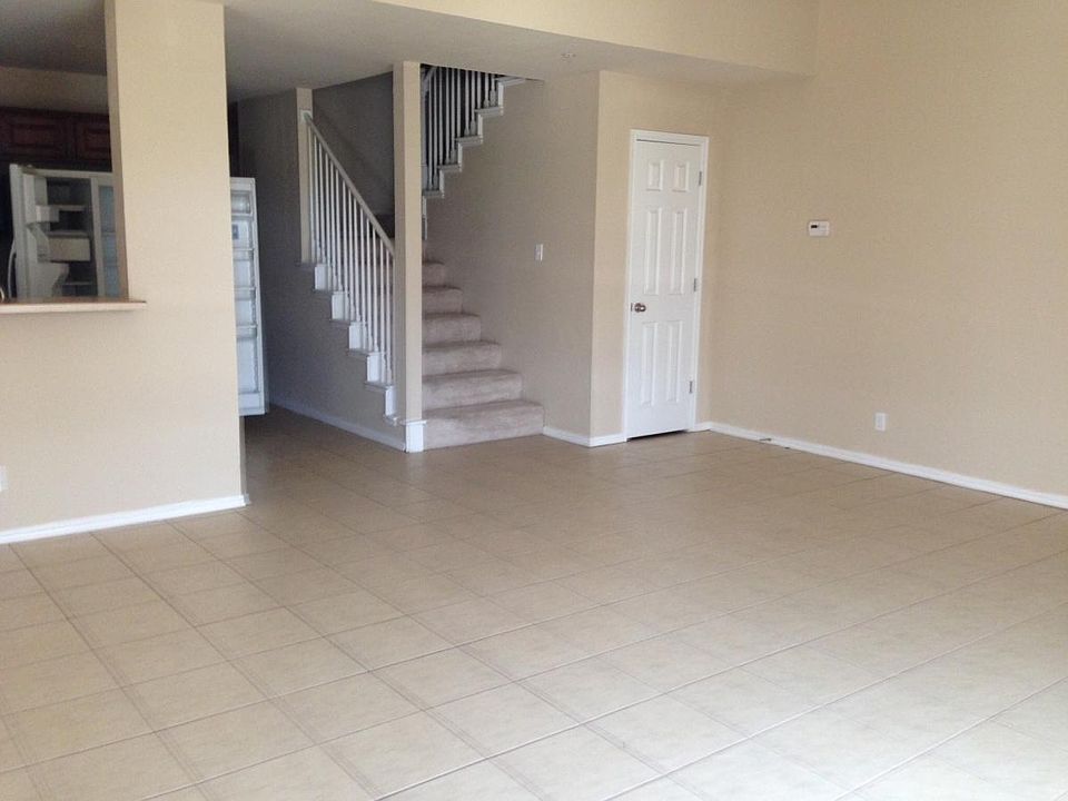 2nd image of 2625 Cedar Tree Rd